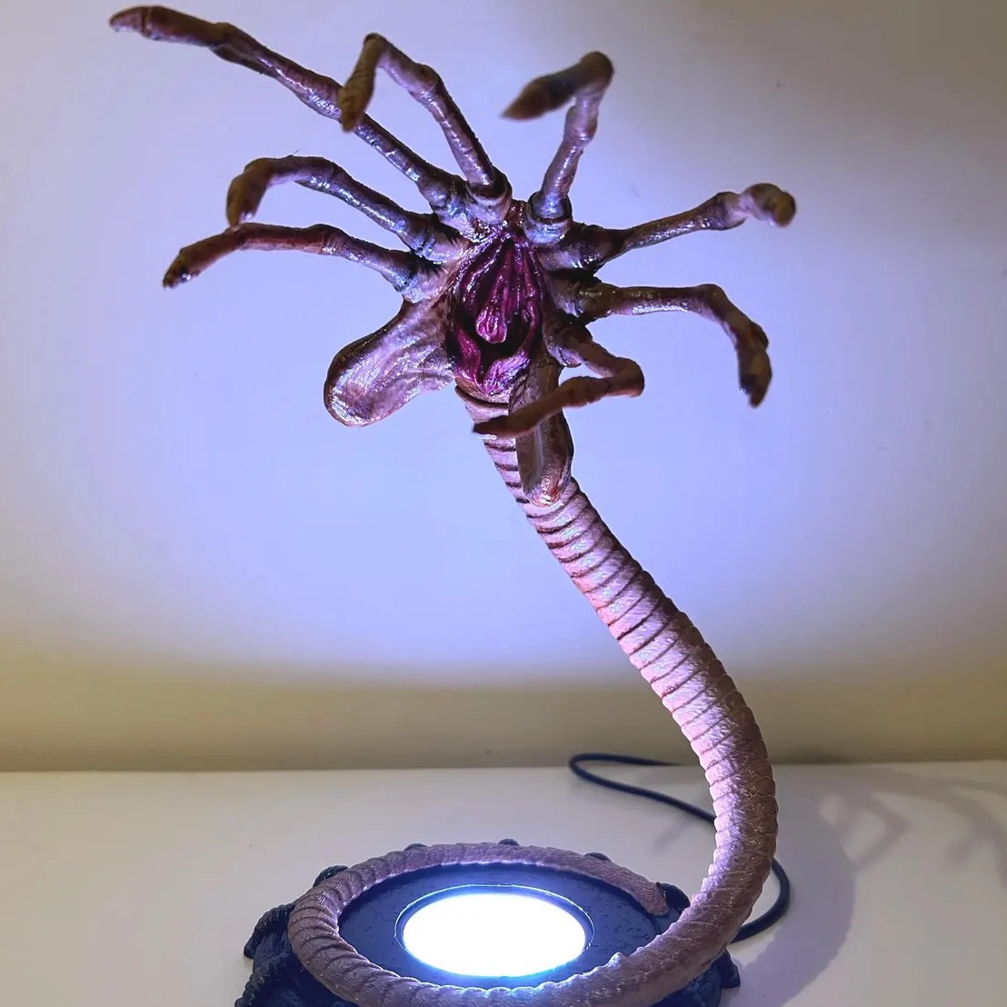 Luminária Alien Facehugger, De - Halloween Party Supplies avaliação e preço